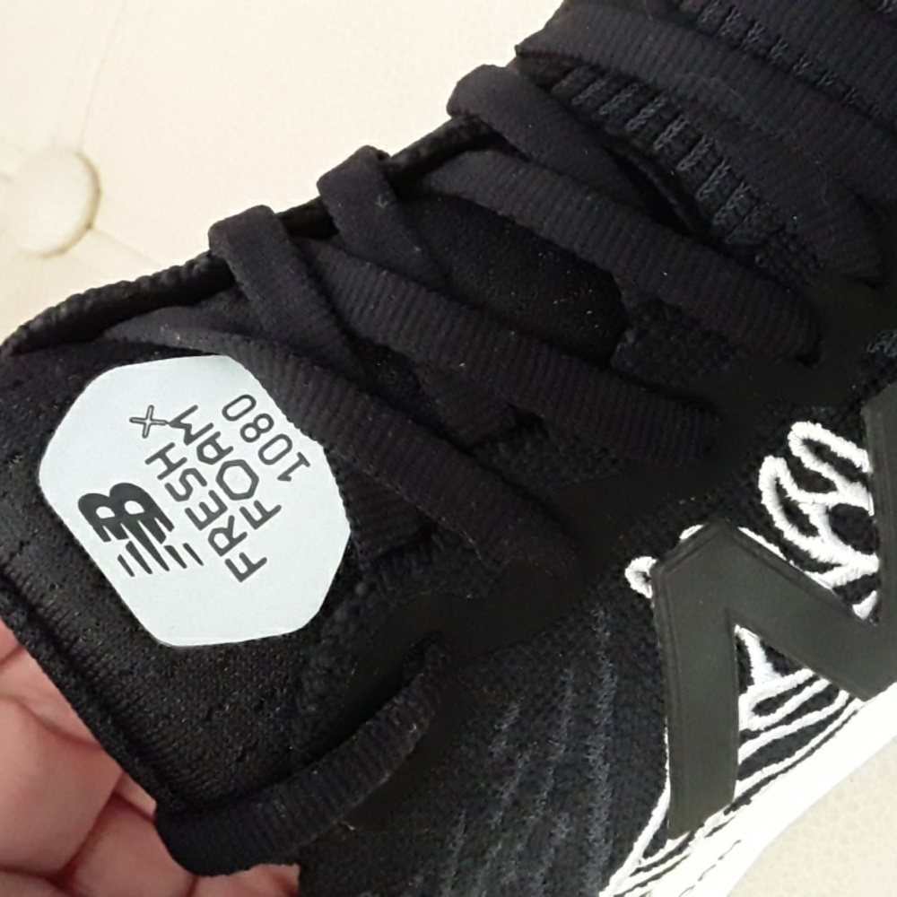 NWT New Balance Fresh Foam 1080 V10, Size 6.5 womens - Picture 4 of 9